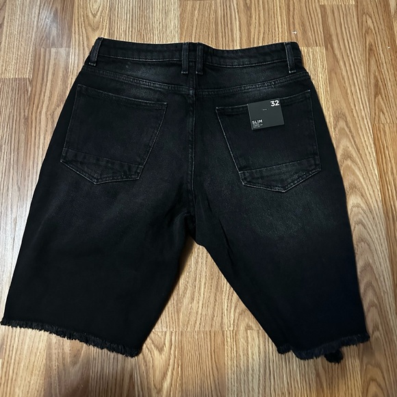 Forever 21 black shorts brand new!! - Picture 2 of 3